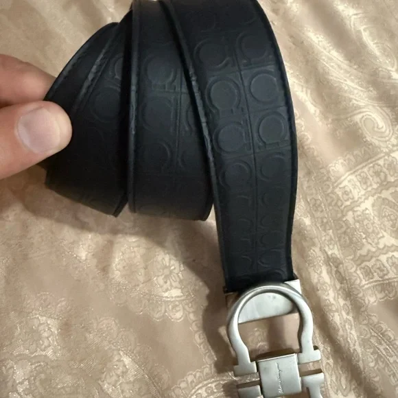 Salvatore Ferragamo Black Leather Belt - Picture 4 of 7